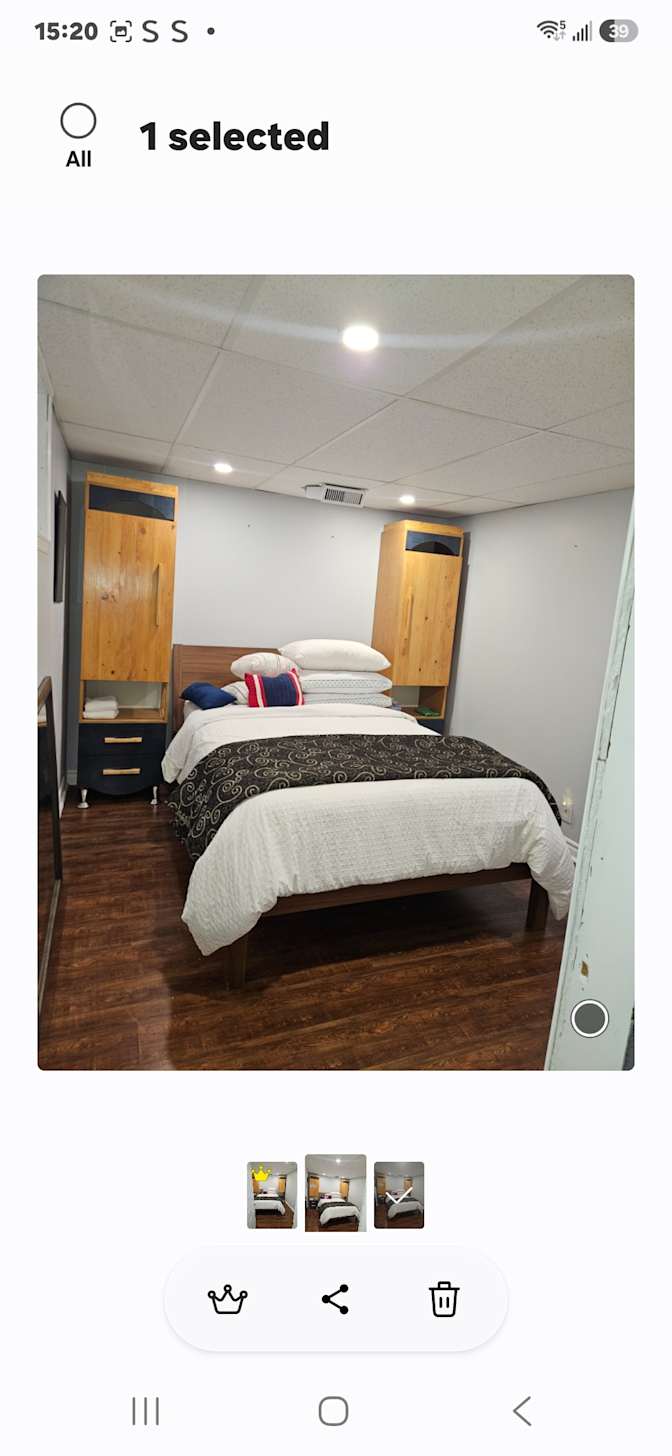 Donnette Jackson's room