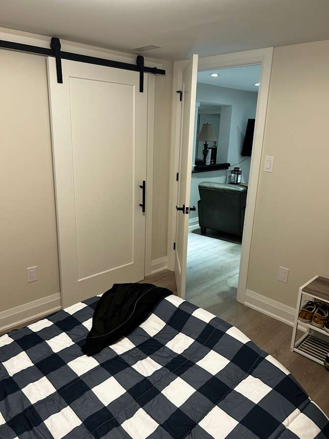 Thomas's room