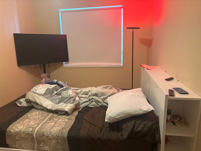 Yusuf's room