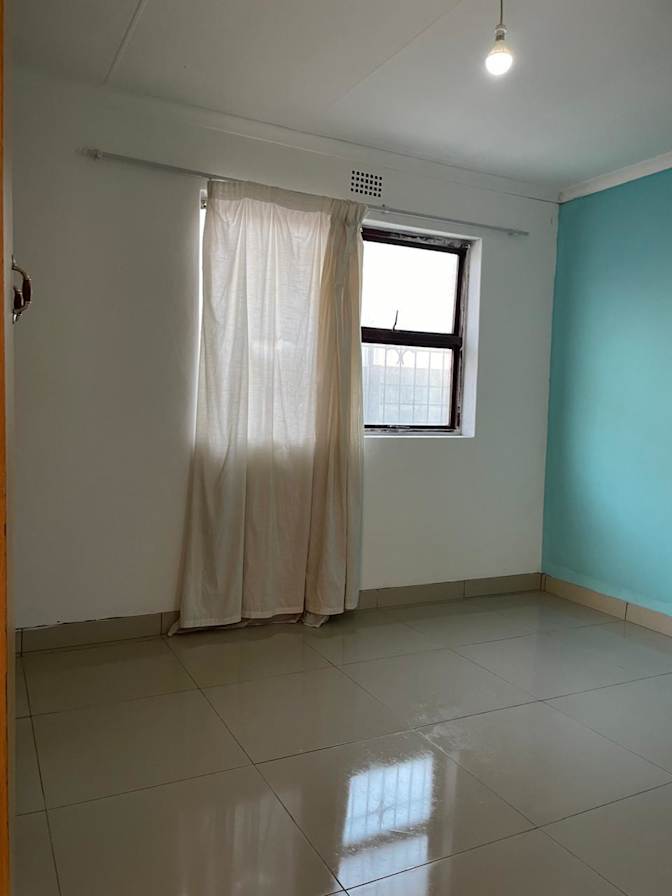 Zandisile Mkubukeli's room