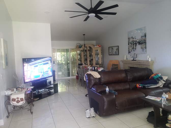 Jose's room