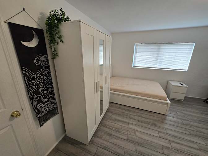Javier's room