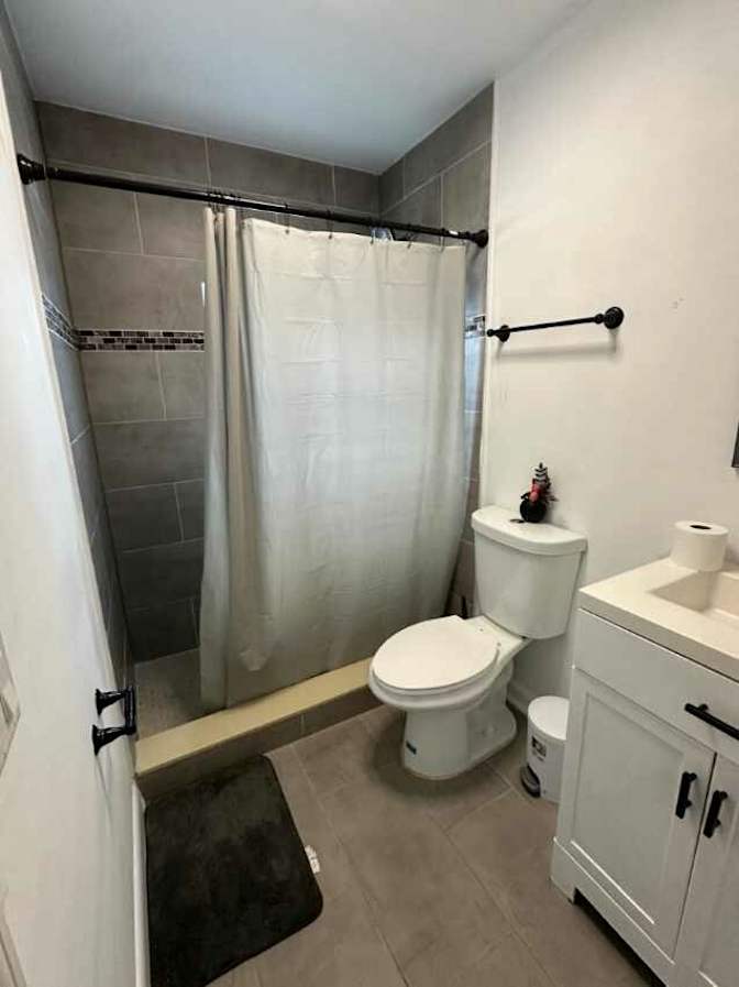 Denis's room