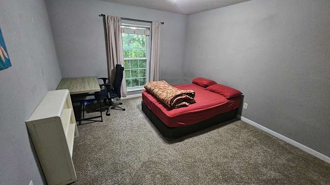 Akif's room