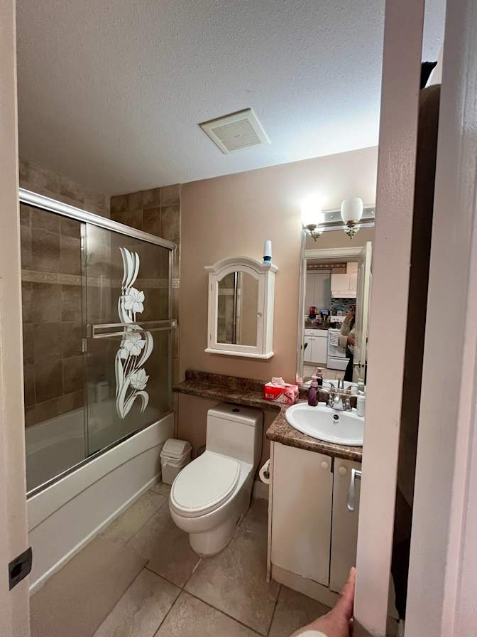 Andrea Agustin's room