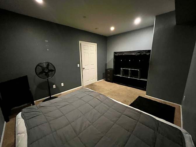Warren's room