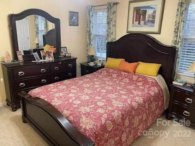 Alcove Rooms's room