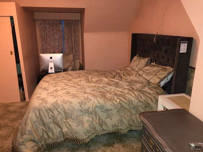 Serena's room