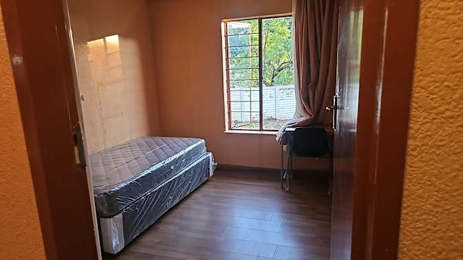 Kefiloe's room