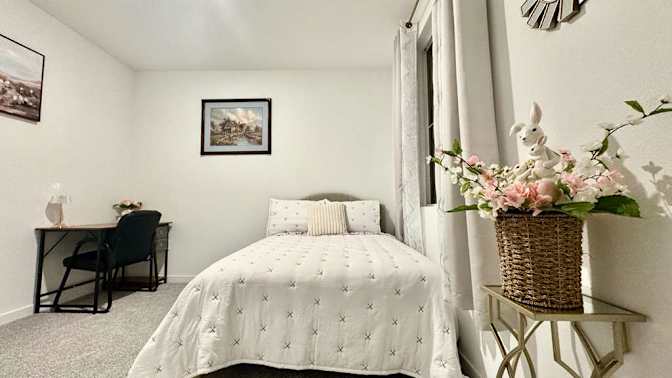 Ali's room
