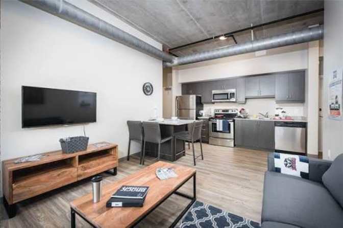 Clinton Ufomba's room