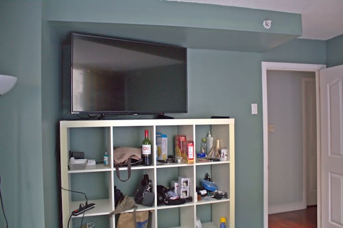 Toyo's room