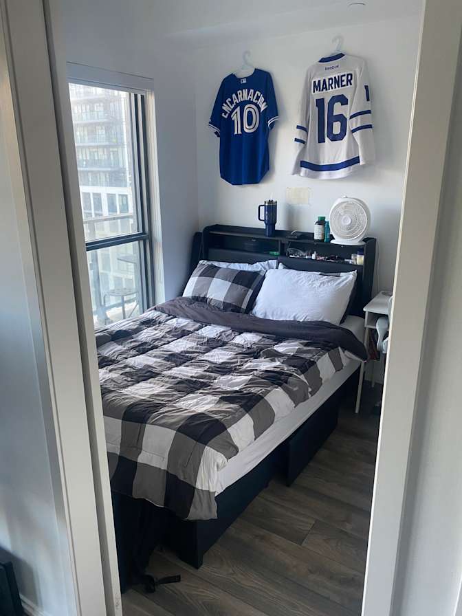 Winston's room