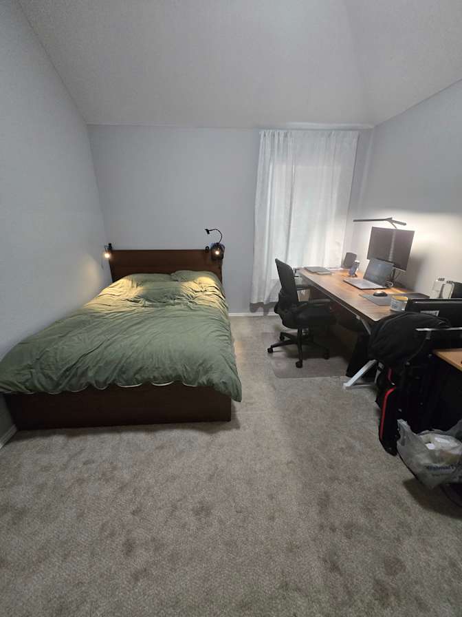 Kim Dee's room