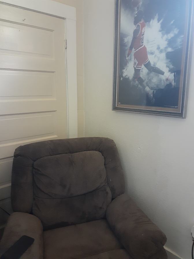 Lisa's room