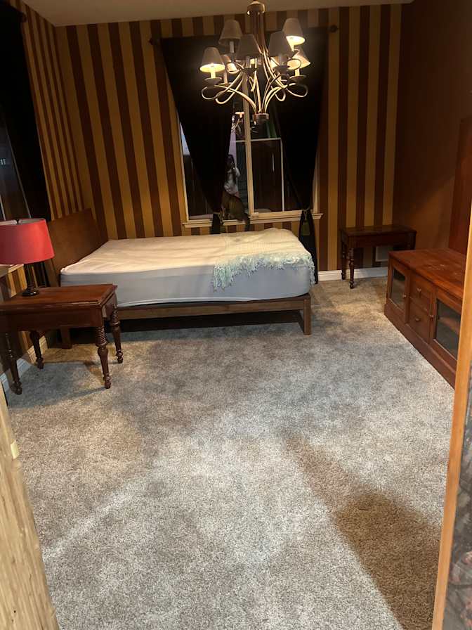 Carolyn Tran's room
