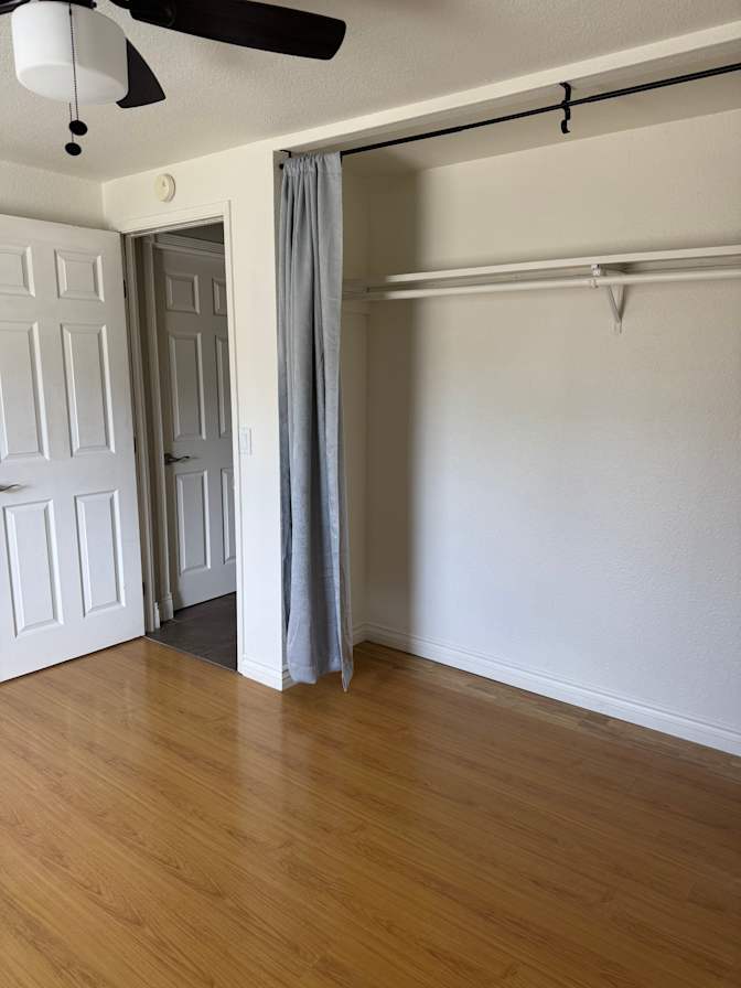 Tom's room
