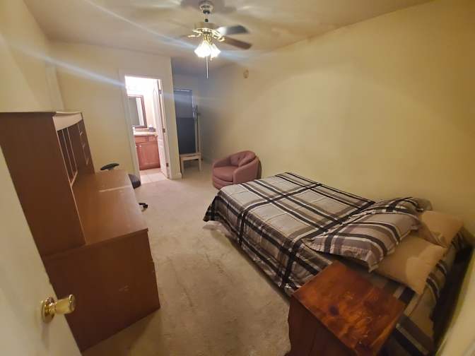 Samson Saint-Remy's room