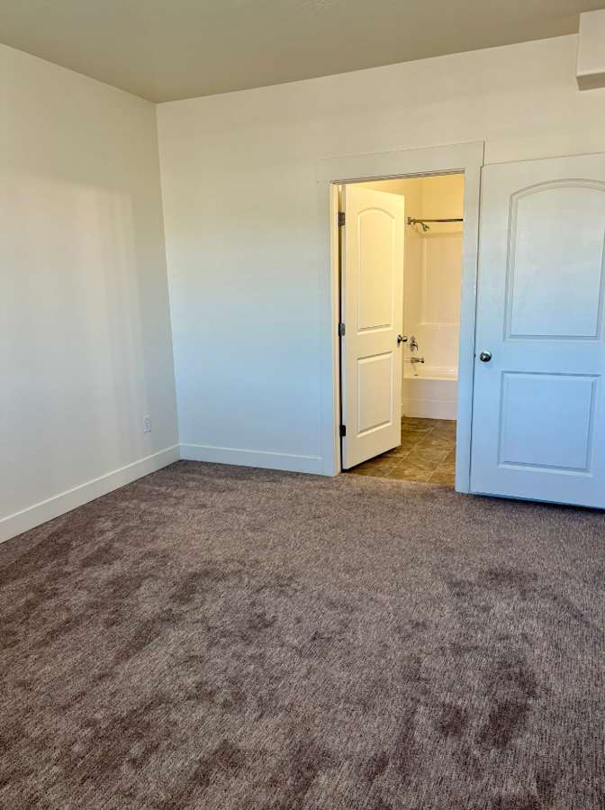 Minoo's room