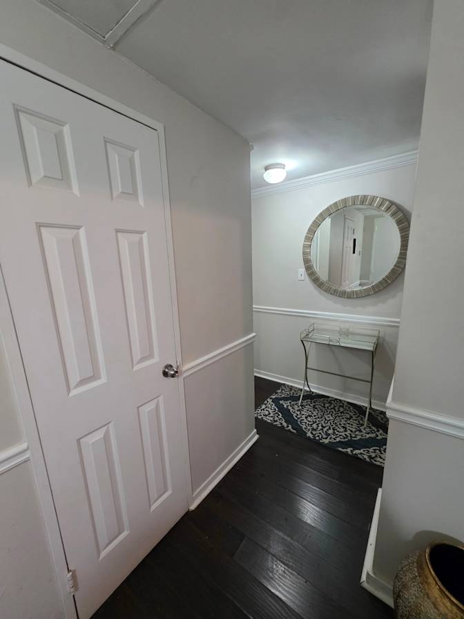 CL&C Property Management and Consulting's room