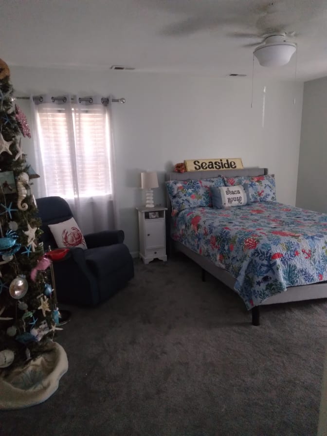 Joy Davis's room