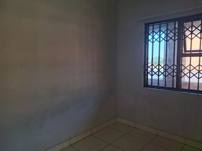 Anele Mpalala's room
