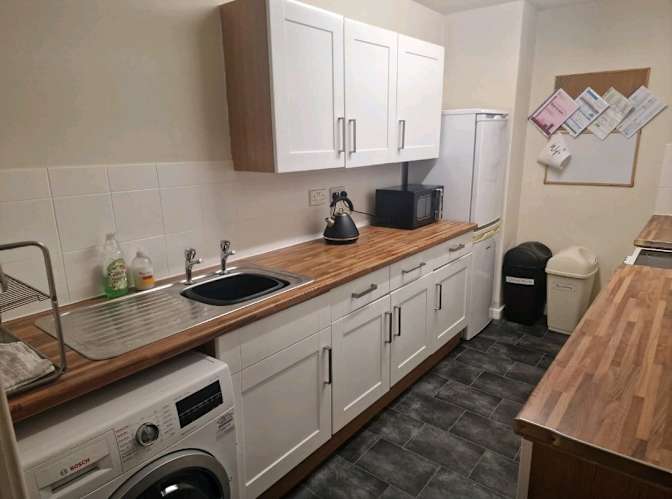 Dawnvale Estates's room