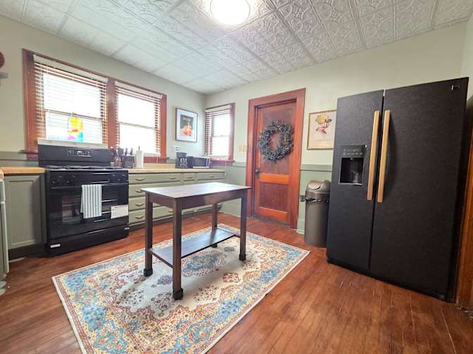 Ali's room