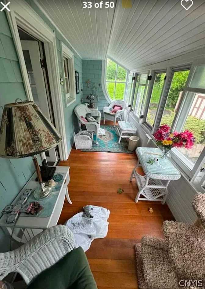 Izzy's room