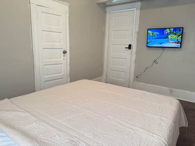 Victoria's room