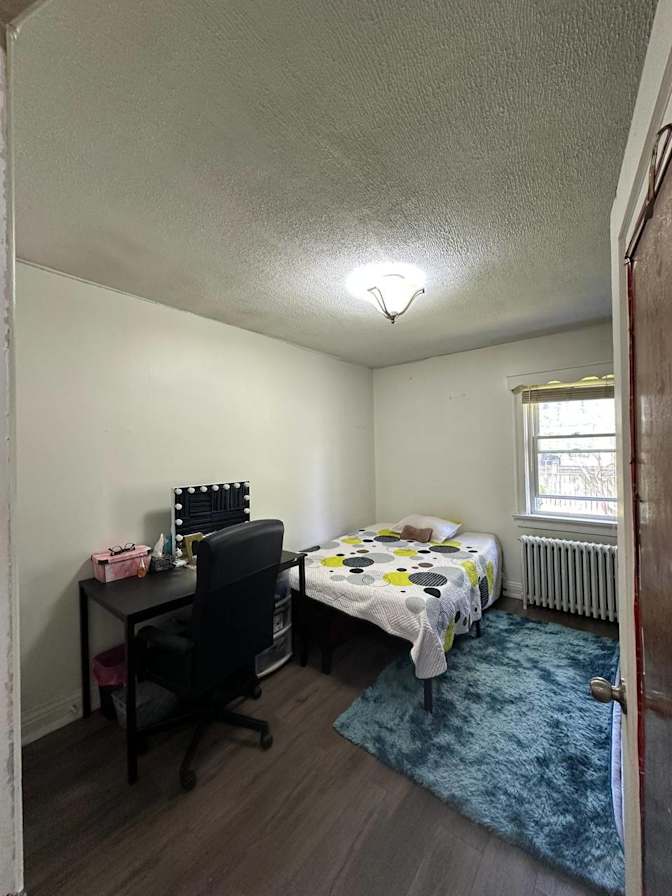 Seyedehfatemeh's room