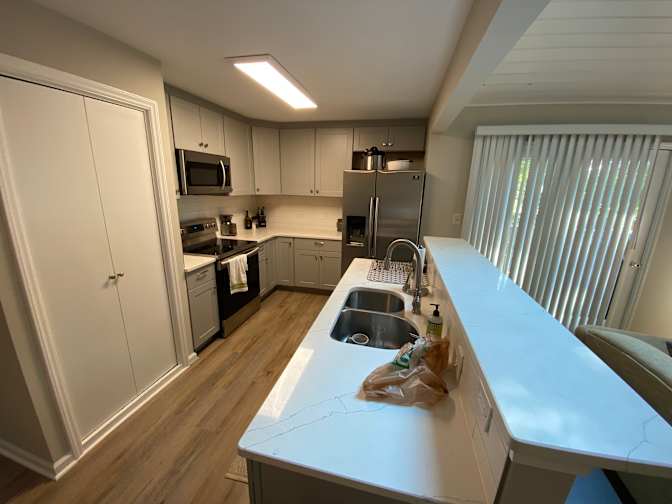 Alcove Rooms's room