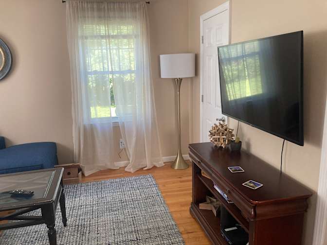 Thomas's room