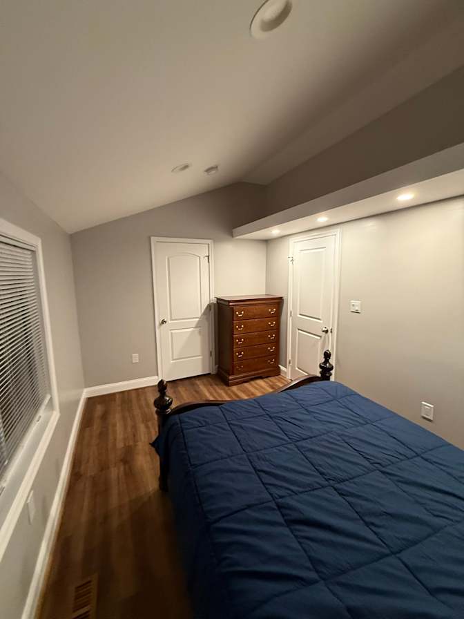 Luis Gutierrez's room