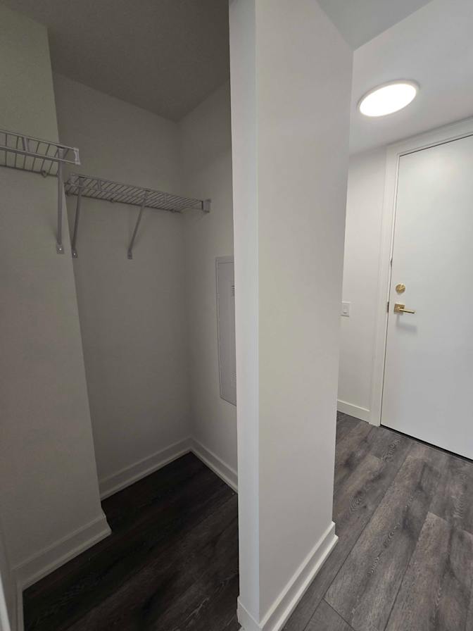 Tolobi Rental's room