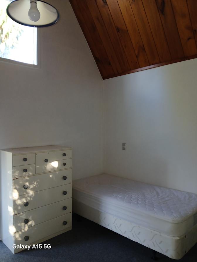 Dei's room