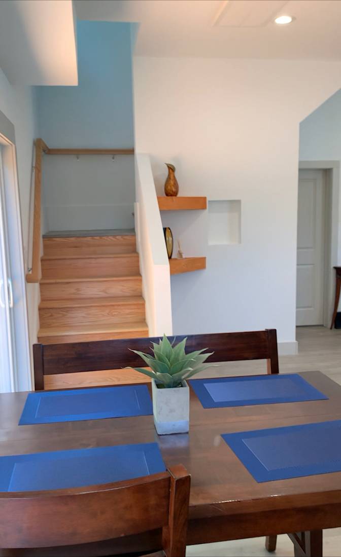 Alcove Rooms's room