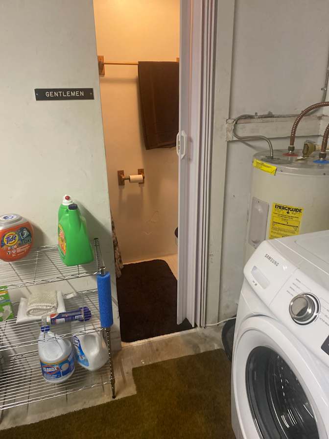Joe Kingston's room