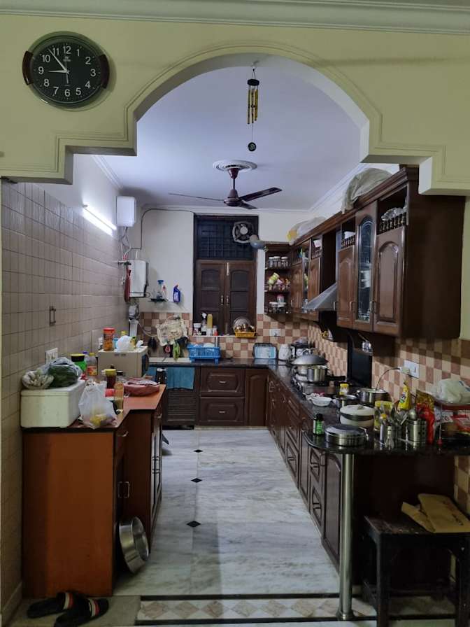 Garry's room