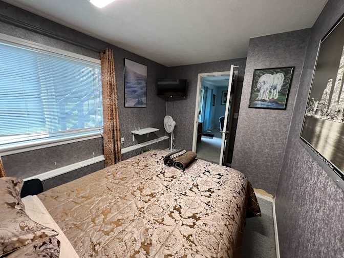Anita's room