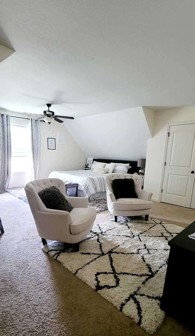 Oshirley's room