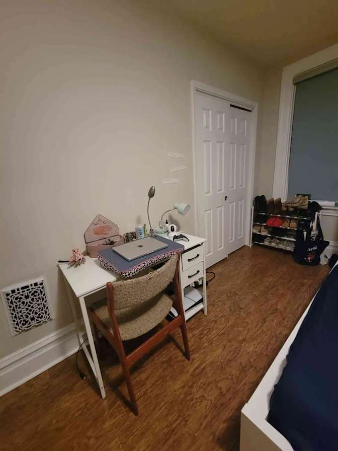 Destiny's room