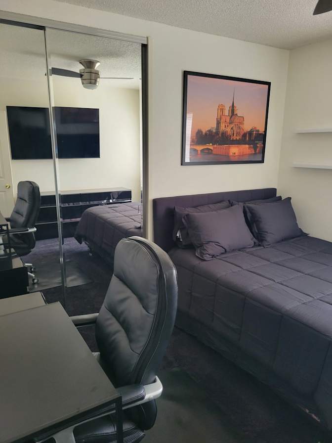 Rolf's room