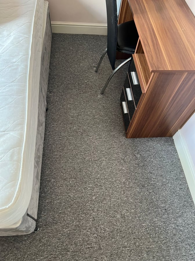 Yip's room