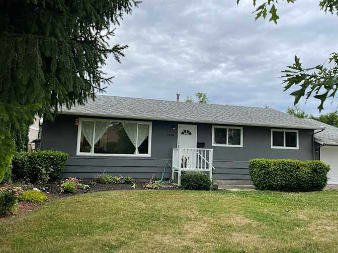 Estella Huang's room