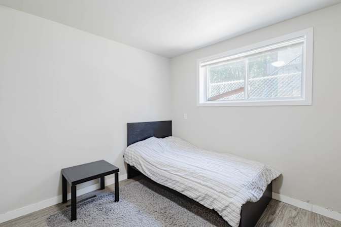 Max's room
