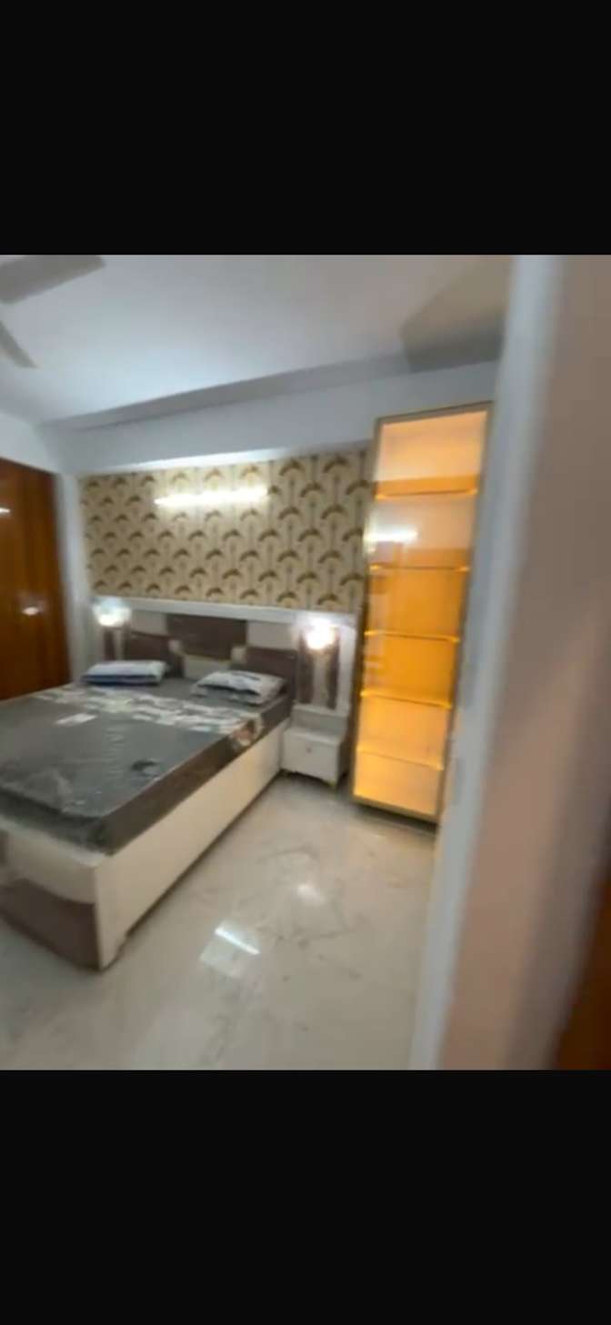 Aviral's room