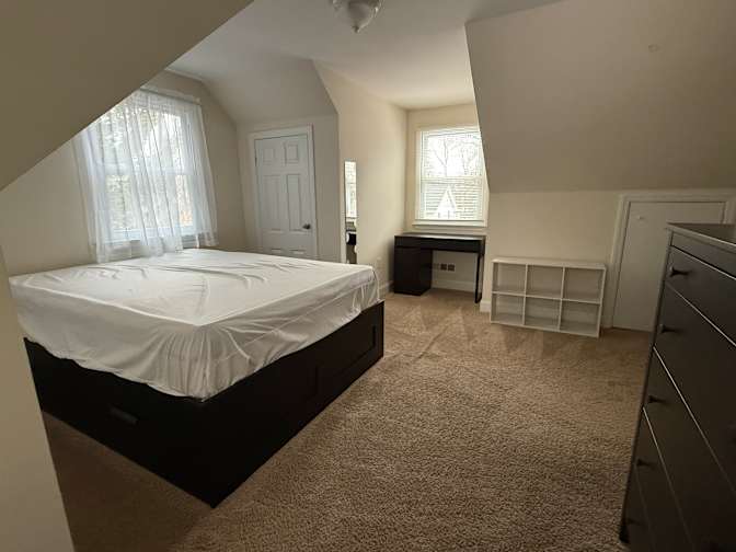 Erick's room