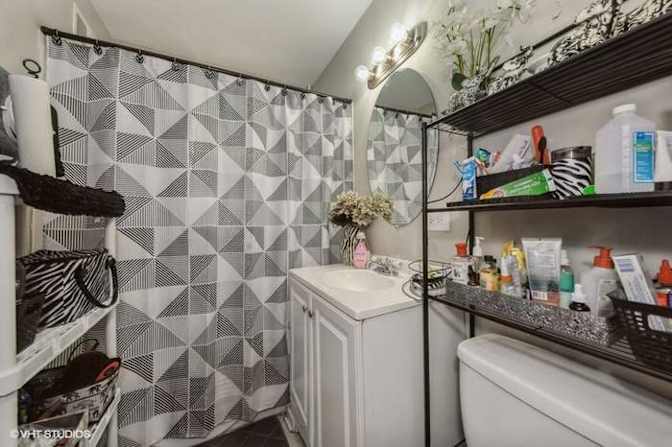 Dustin's room