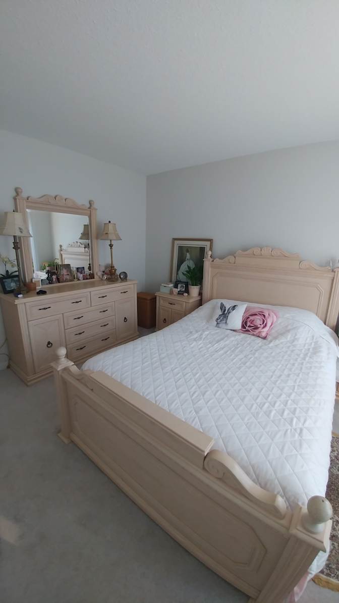 Robynn's room